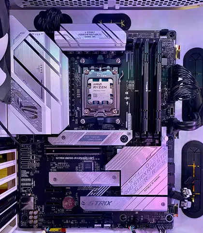 AMD Ryzen 7 7700X — AMD