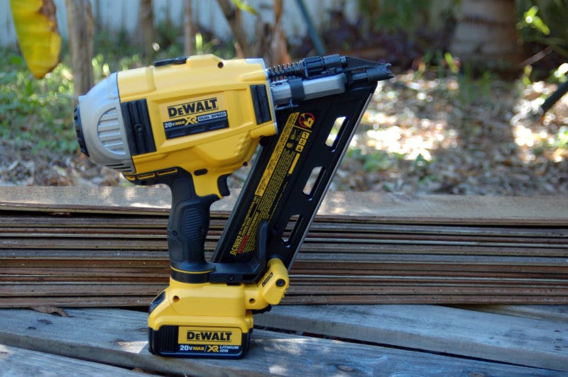 DeWalt DCN692 20V MAX XR Cordless Framing Nailer