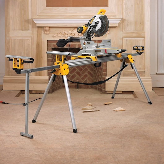 DeWalt DWS780 12-Inch Double Bevel Sliding Compound Miter Saw