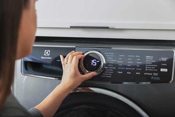 Electrolux 600 Series ELFW7637AW Front Load Washer with Perfect Steam