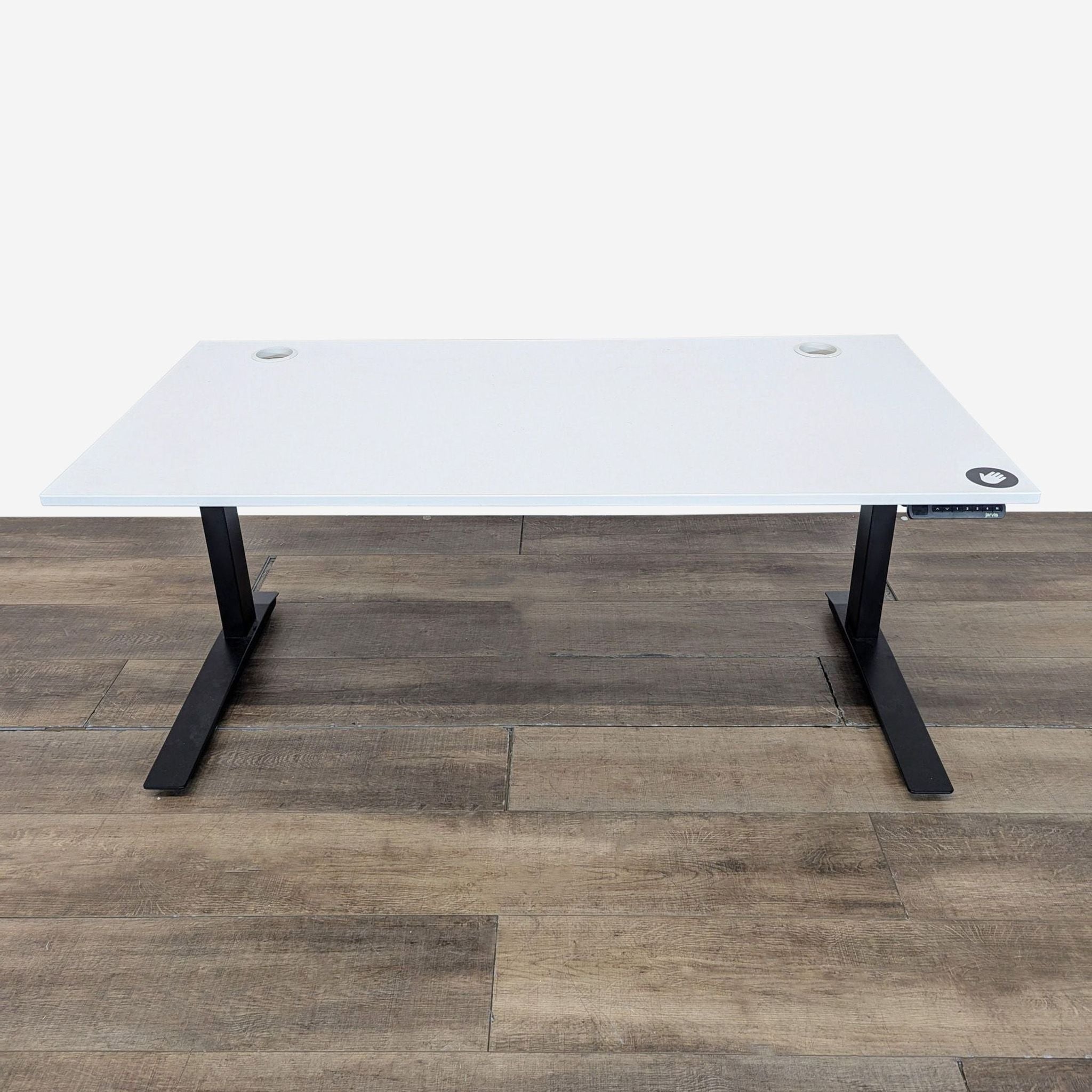 Jarvis Adjustable Height Desk (Laminate)