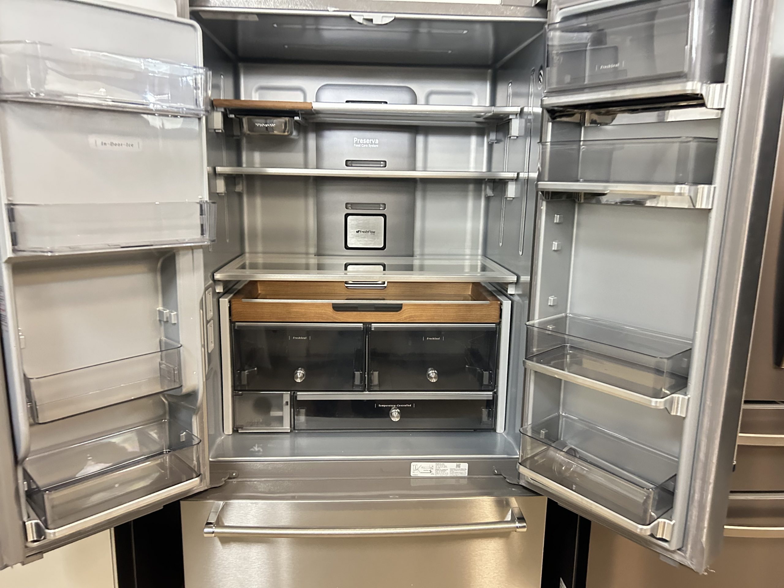 KitchenAid 23.8 cu. ft. Counter-Depth French Door Refrigerator with PrintShield Finish