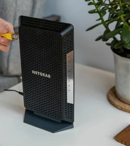 NETGEAR Nighthawk CM1200 — NETGEAR