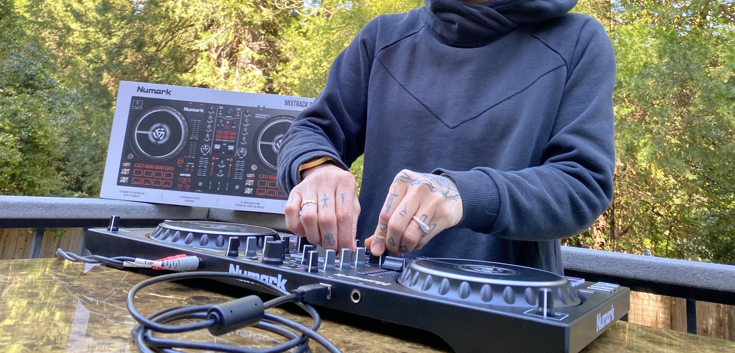 Numark Mixtrack Pro FX