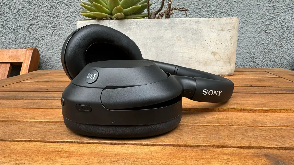Sony ULT Wear (WH-ULT900N)